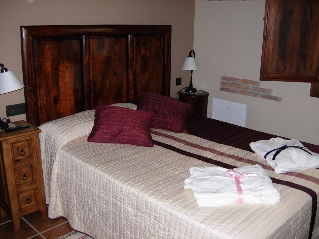 Hotel Rural El Horno De Aliaga Ruang foto